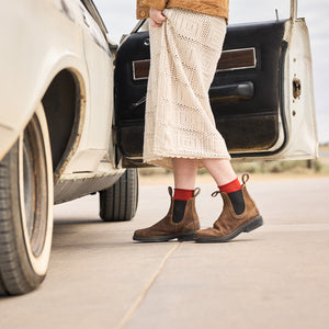 Blundstone 2581 | Chisel Toe Tobacco Waxed Suede